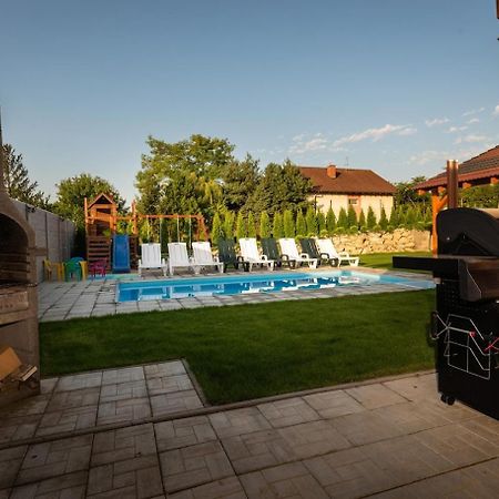 Aparthotel Rezidencia Podhájska Esterno foto