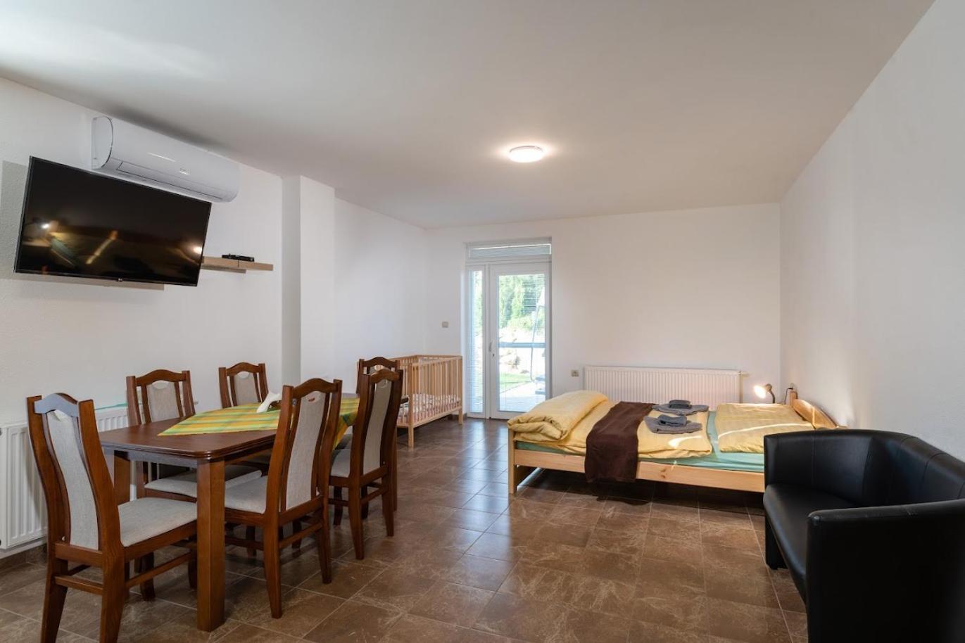 Aparthotel Rezidencia Podhájska Esterno foto