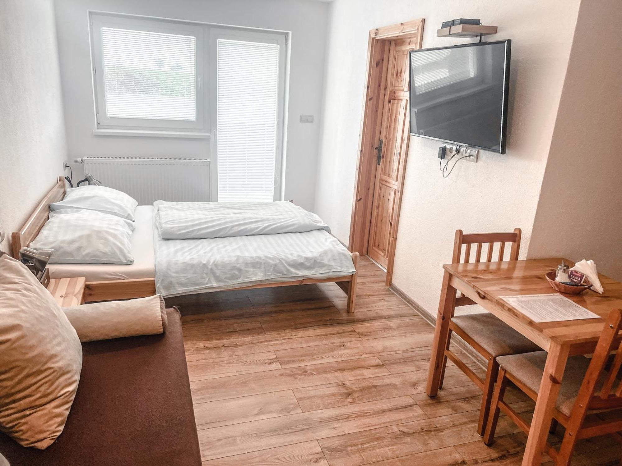 Aparthotel Rezidencia Podhájska Esterno foto